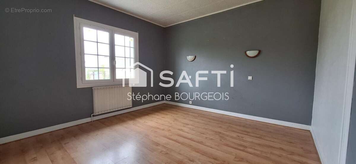 Maison 140 m² à Le Chay  - photo 5