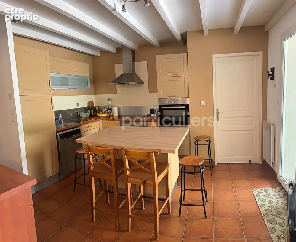 Villemoustaussou. Belle villa d'architecte de 156 m² avec piscine sur un terrain de 2 050 m² - photo 10