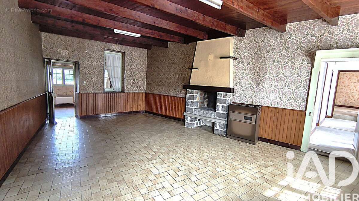 Maison 95 m² à Quettehou  - photo 7