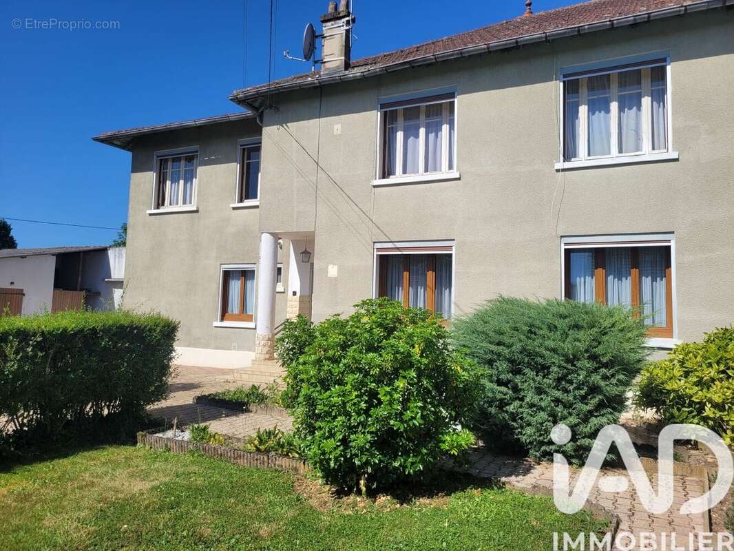 Photo 3 - Maison à GUEUGNON