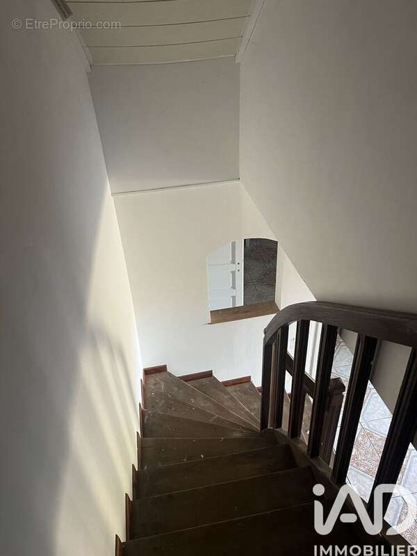 Maison 107 m² à Chavagnes-Les-Redoux  - photo 6