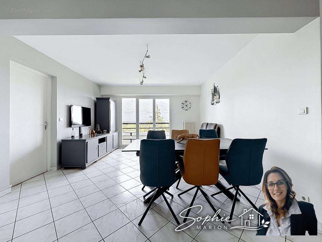 Appartement à SAINT-GENIS-LAVAL