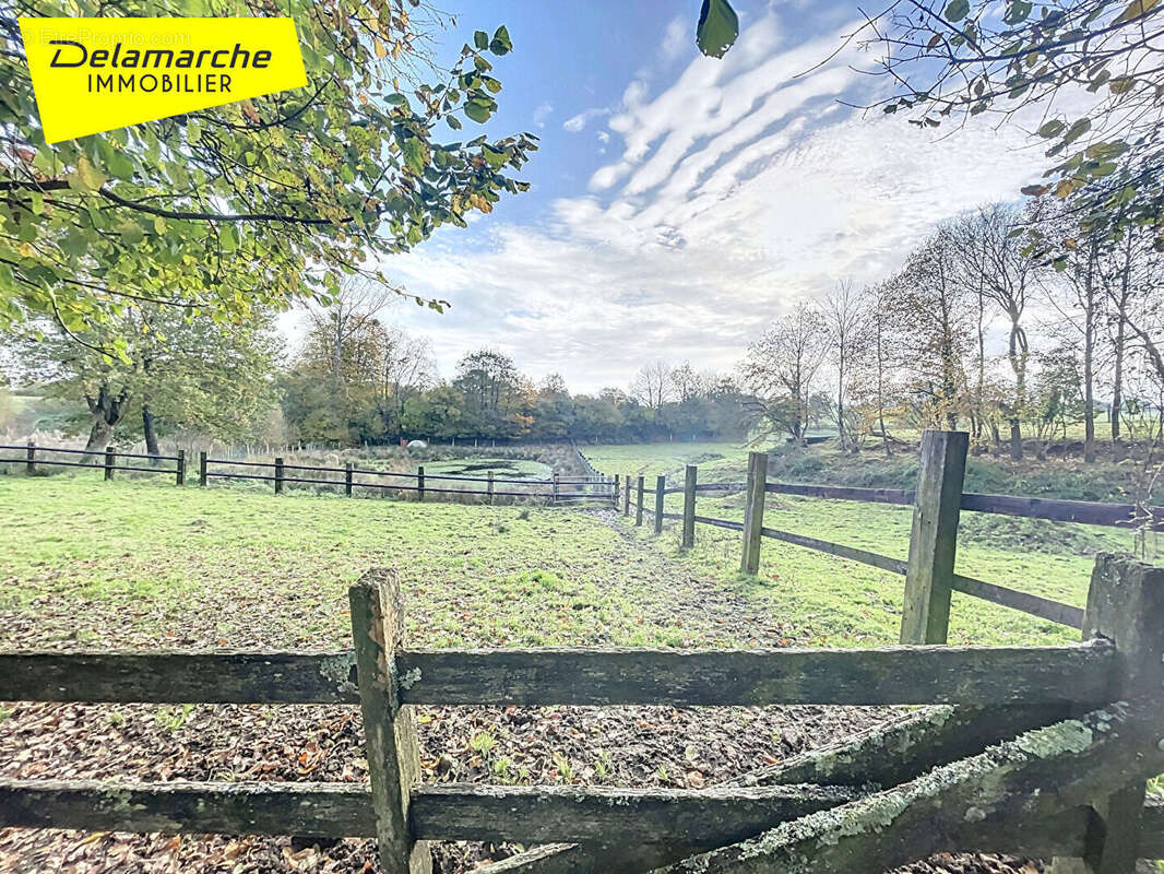 Maison à LA CHAISE-BAUDOUIN