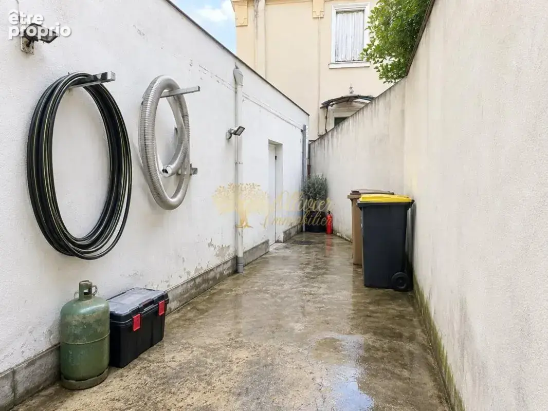Local commercial avec garage et cour privative – Neuilly Plaisance - limite le Perreux sur Marne - photo 6