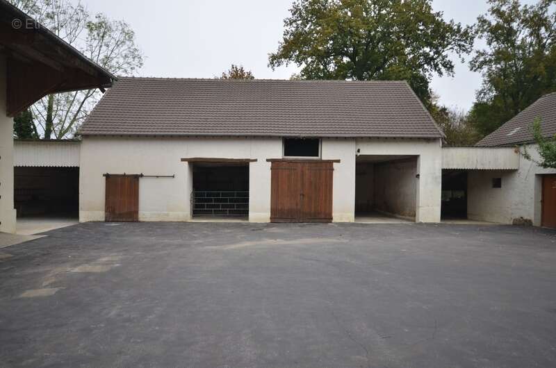 LA FERTE GAUCHER (77) à vendre Maison de caractère, idéale pour un artisan ou profession libérale - photo 14