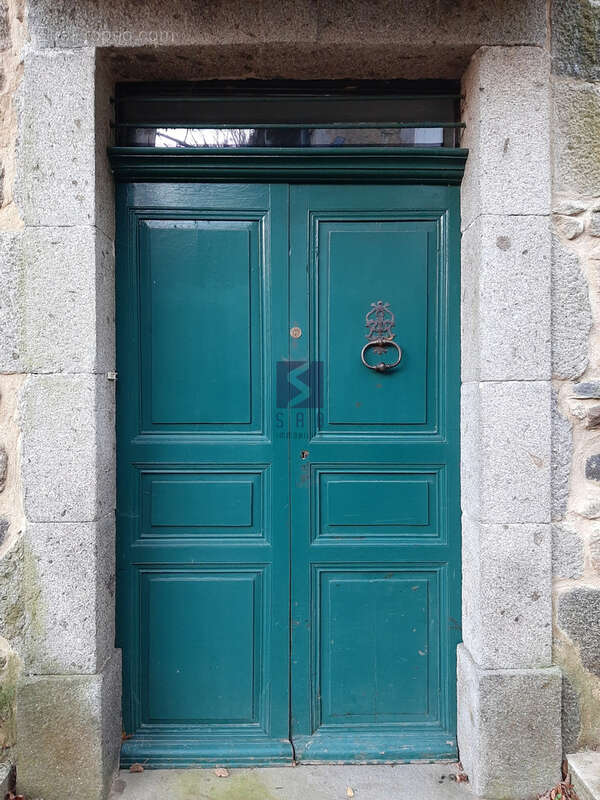 Maison à MARCOLS-LES-EAUX