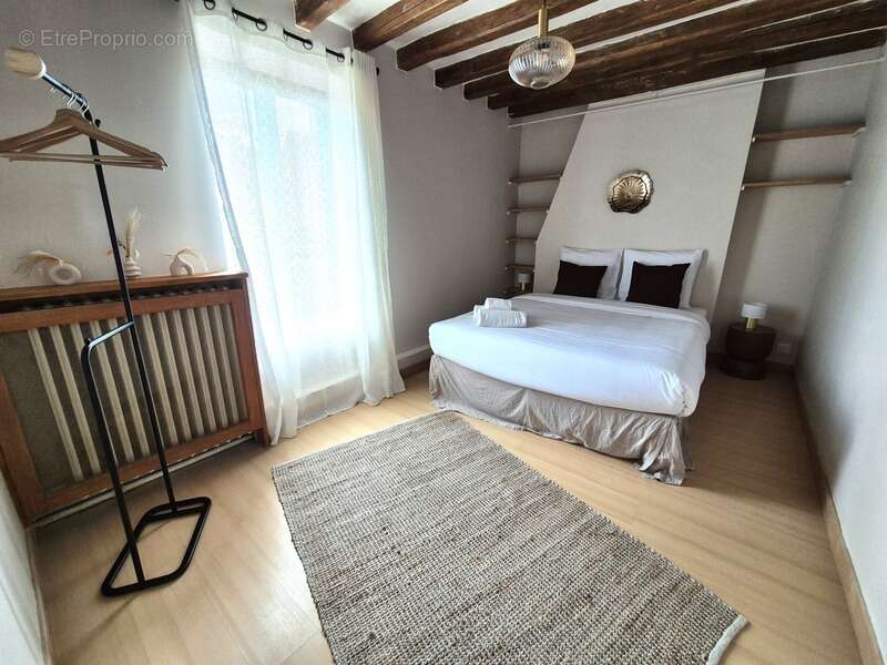 Maison, dépendances, grand terrain - photo 9