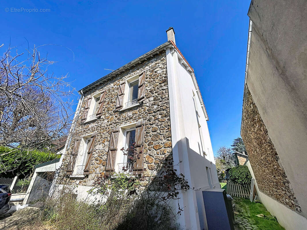 Maison à SAINT-MICHEL-SUR-ORGE