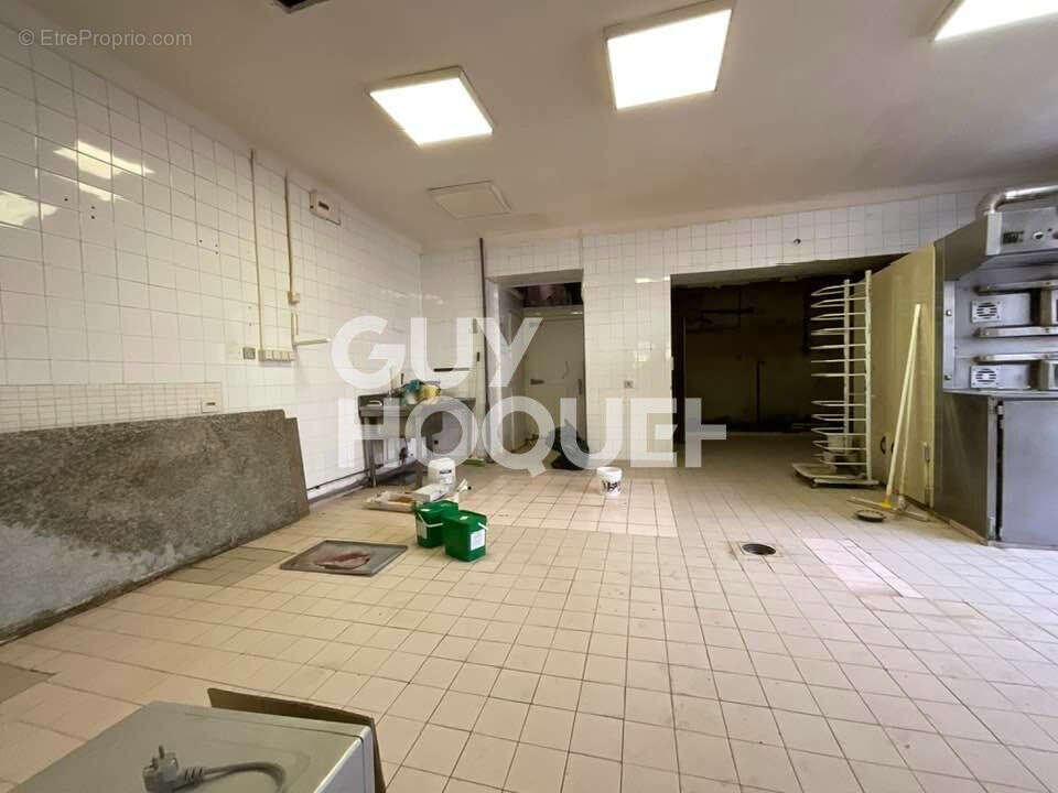 VENTE d'un immeuble  T7 (250 m²) à CAVAILLON - photo 7