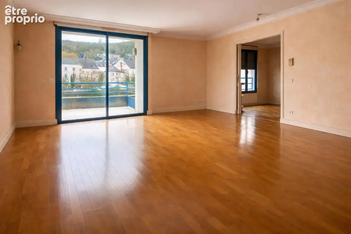 Appartement à TERRASSON-LAVILLEDIEU