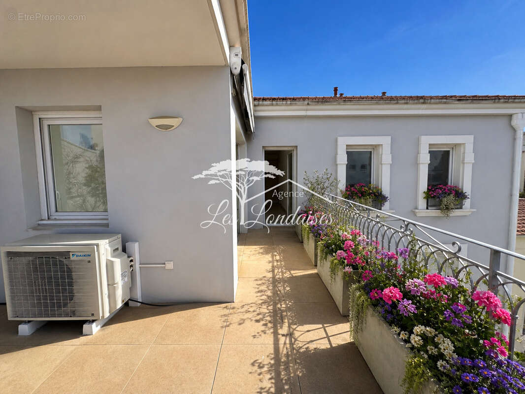 Appartement à HYERES