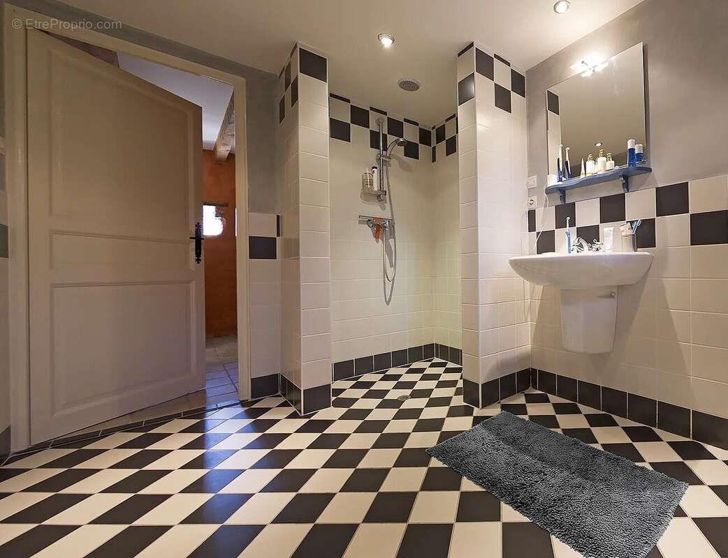 Maison à LE QUARTIER