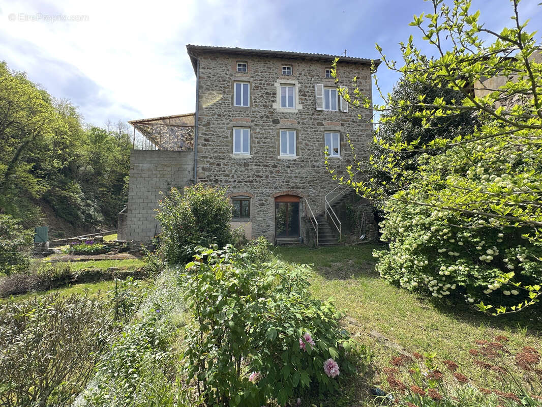 Maison à CHAVANAY
