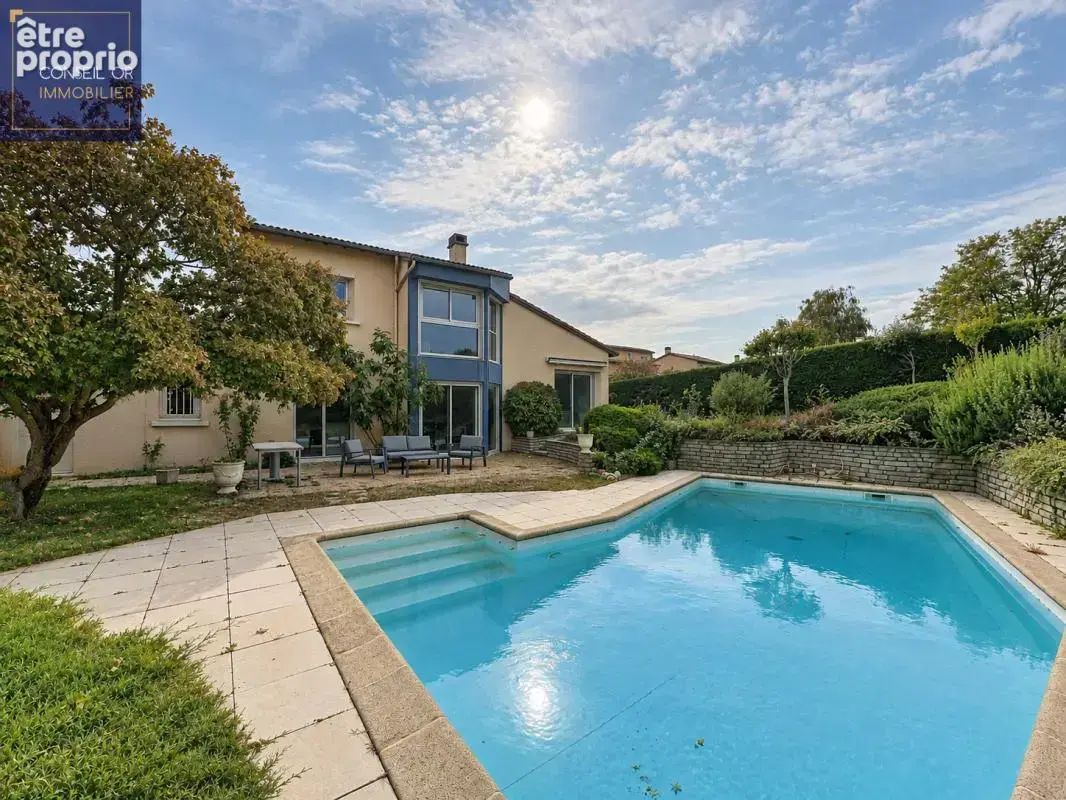 Photo Maison à Saint-Genis-Laval au prix de 649 000€
