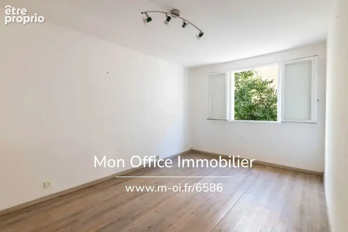 Référence : 6586-DVI. - Aix Centre – Appartement T3 avec balcon, ascenseur et stationnement ! - photo 4