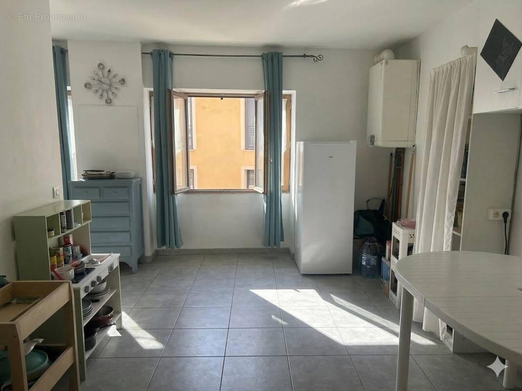 Appartement à ARS-SUR-FORMANS