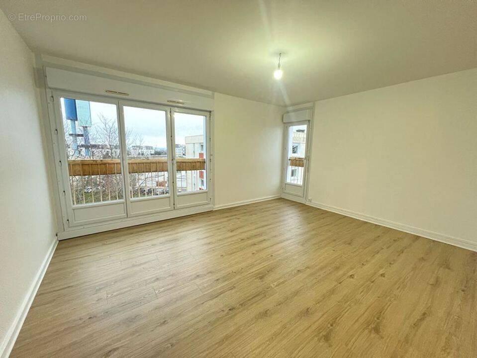Appartement à HEROUVILLE-SAINT-CLAIR