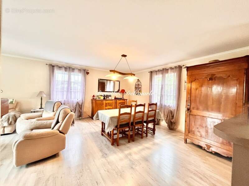 Maison à GRANZAY-GRIPT