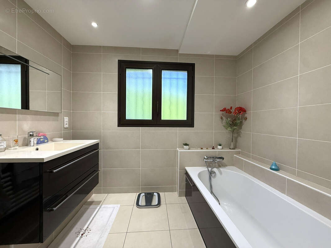 Maison à VIGOULET-AUZIL