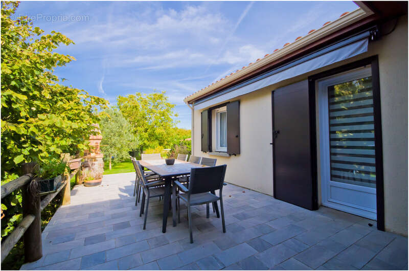 Maison à SAINT-GEORGES-LES-BAILLARGEAUX