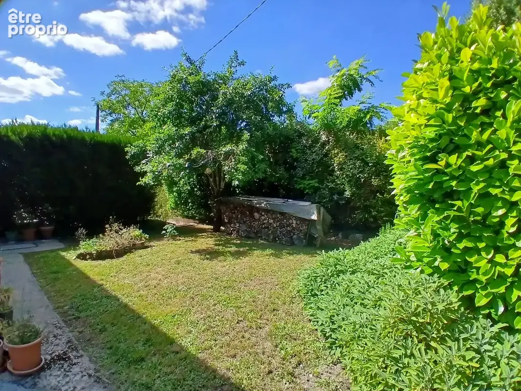 Propriété de 5 chambres située à la lisière du village, offrant de jolies vues. - photo 11
