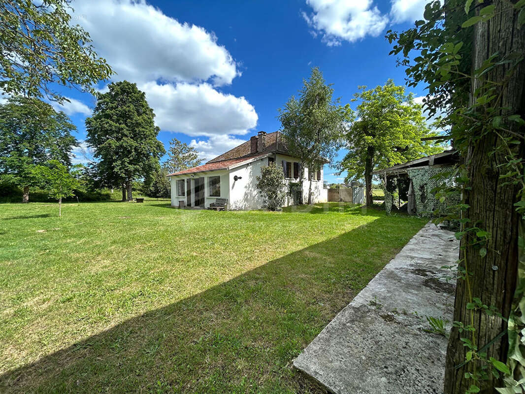 Maison à LINDRY