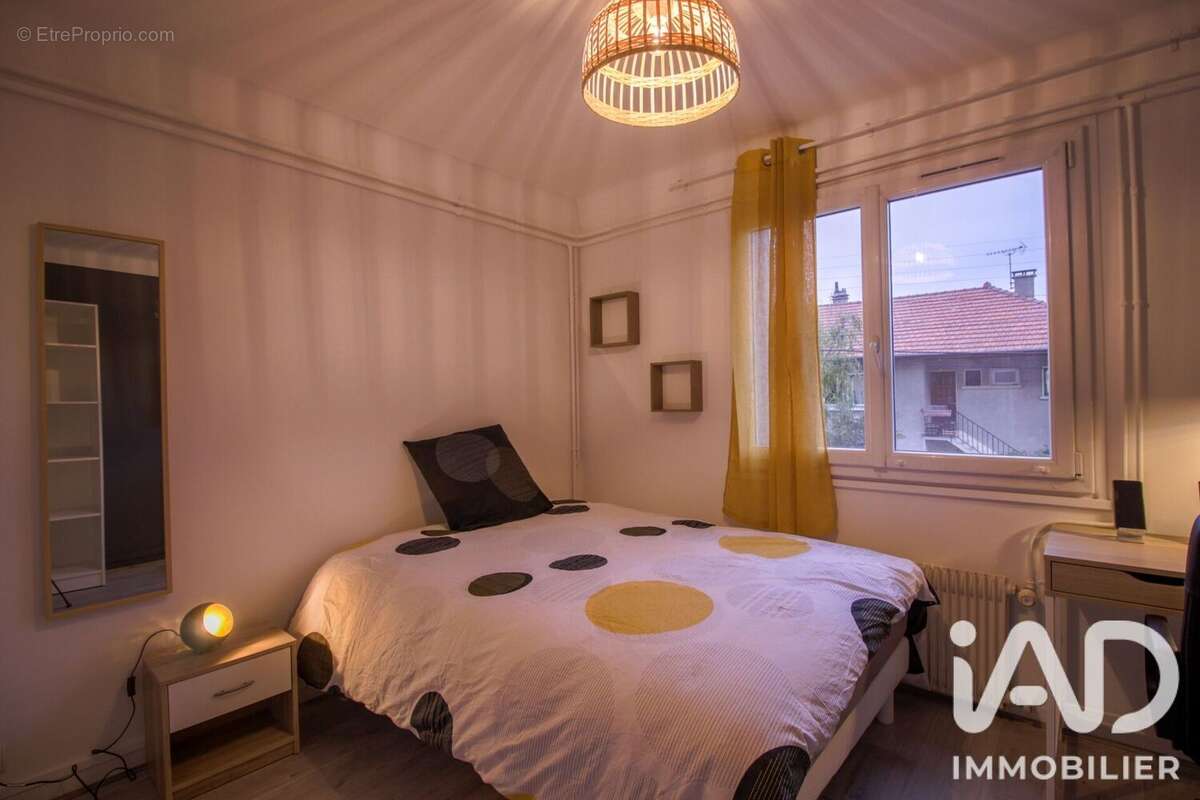 Appartement 77 m² à Oullins  - photo 5