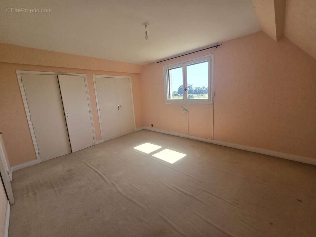Maison 192 m² à Sacquenville  - photo 8