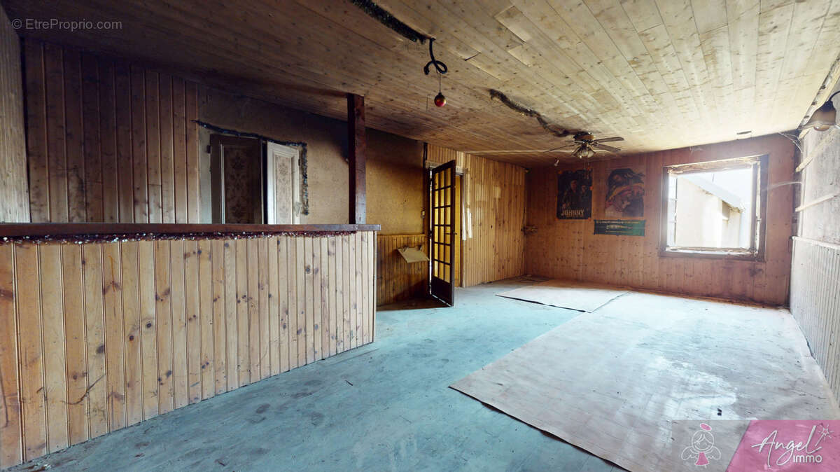 Maison à VRIANGE
