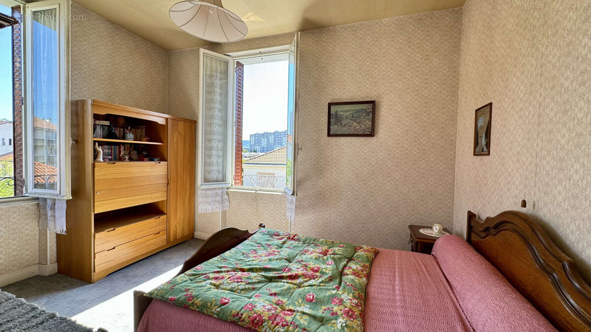 Maison à CLERMONT-FERRAND