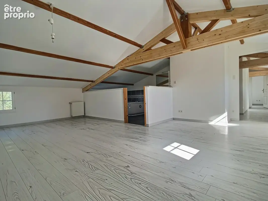 Maison familiale 4 chambres avec piscine sur 2 200 m2 de terrain - photo 9