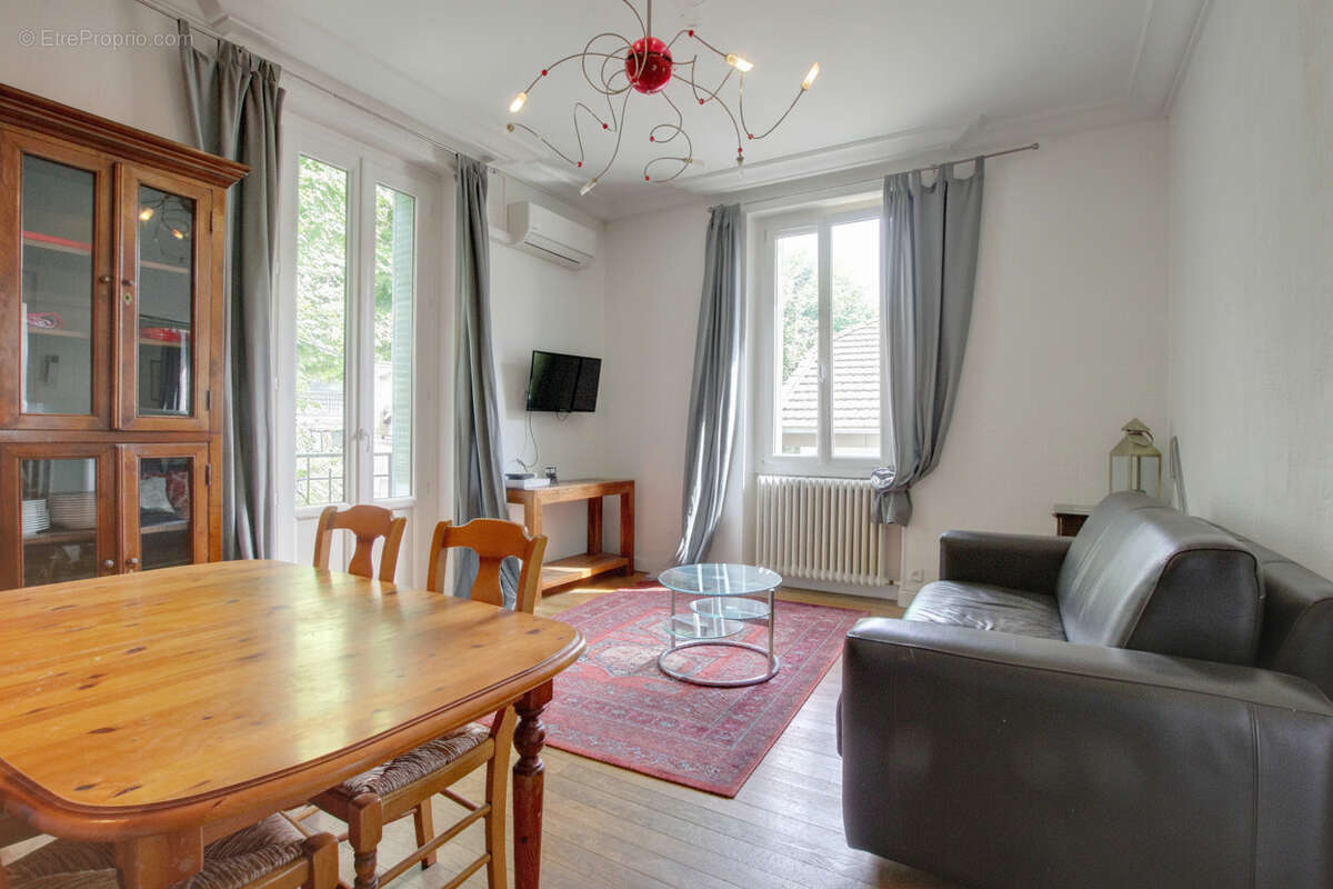 Appartement à AIX-LES-BAINS