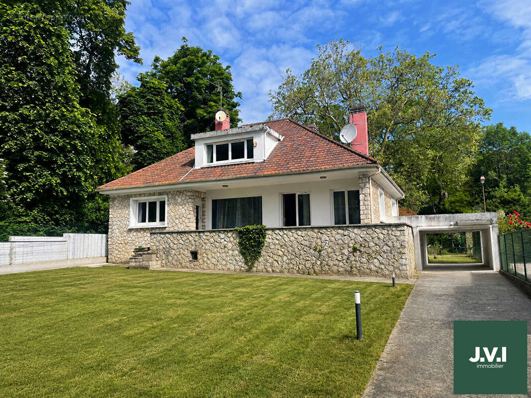 Maison à MONTMORENCY