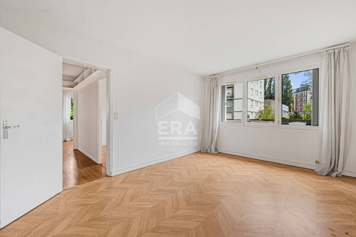 Appartement à PARIS-12E