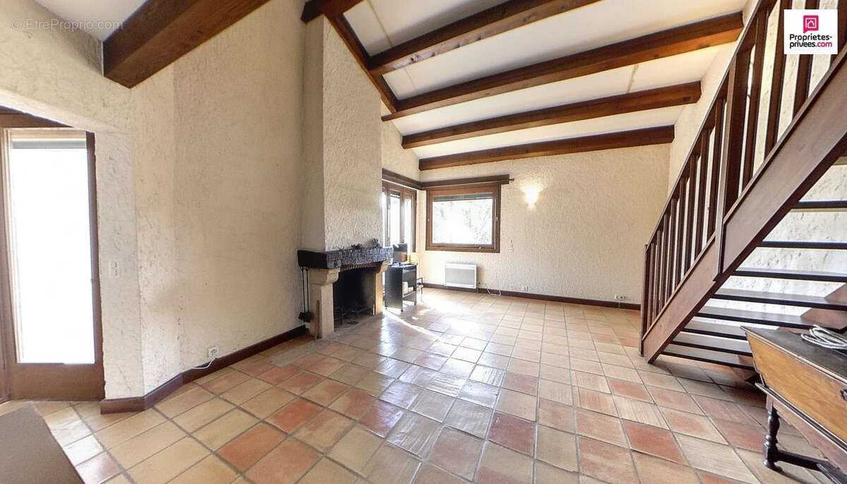 Maison à ESPARRON-DE-VERDON