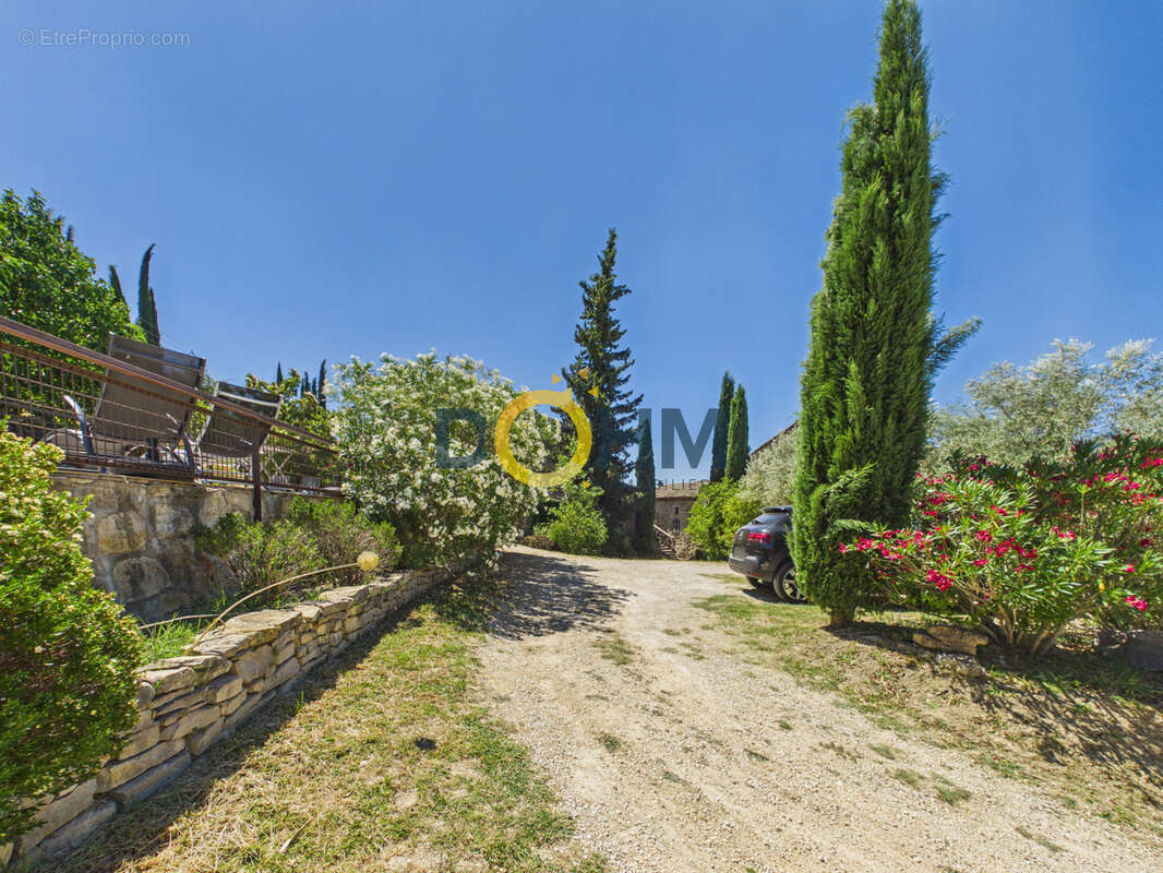 Propriété: 3 habitations + piscine - photo 34