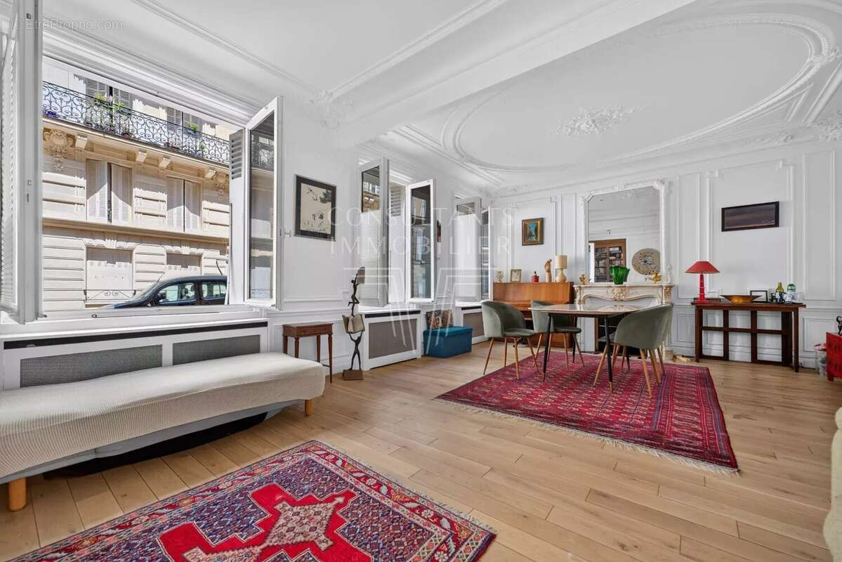 Appartement à PARIS-6E