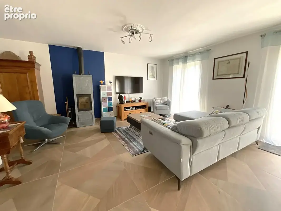 Superbe maison INDIVIDUELLE 165 m² AU CALME - 10 min Gare en bus - photo 2
