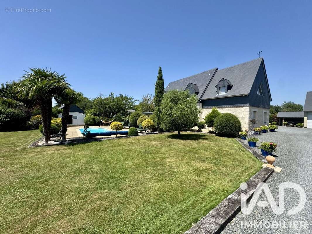 Maison 260 m² à Fiquefleur-Equainville  - photo 2