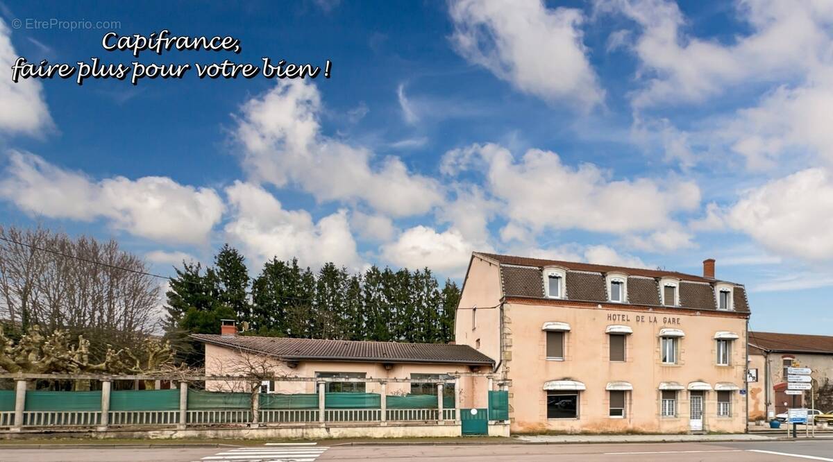 Maison à LA CLAYETTE