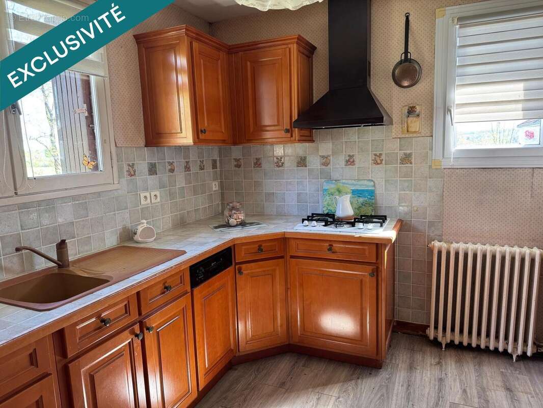 Maison 93 m² à Champagnac-La-Riviere  - photo 4