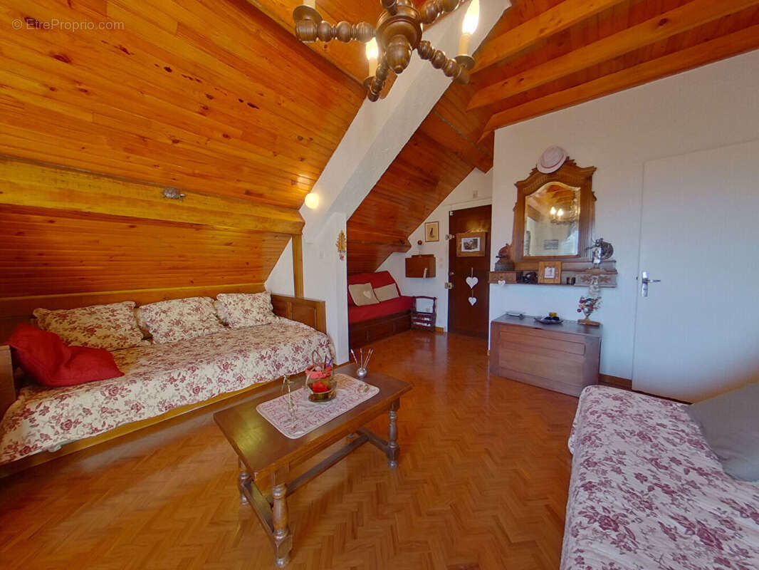 Appartement à LES THUILES