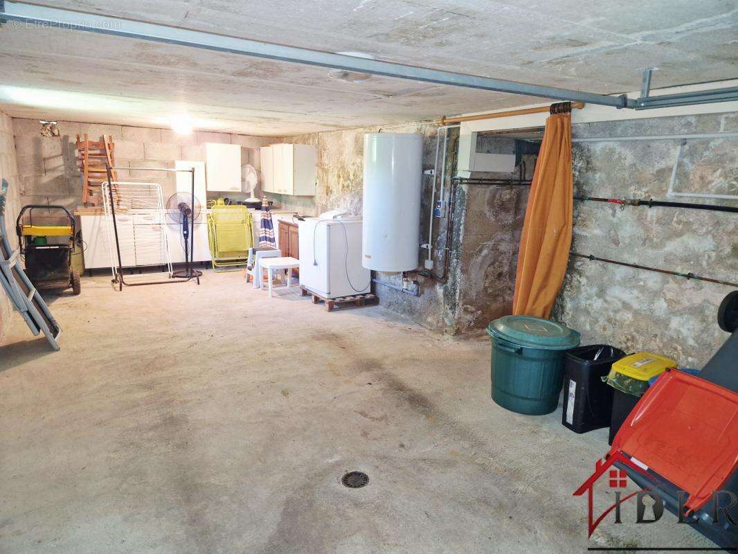 Maison à LANEUVELLE