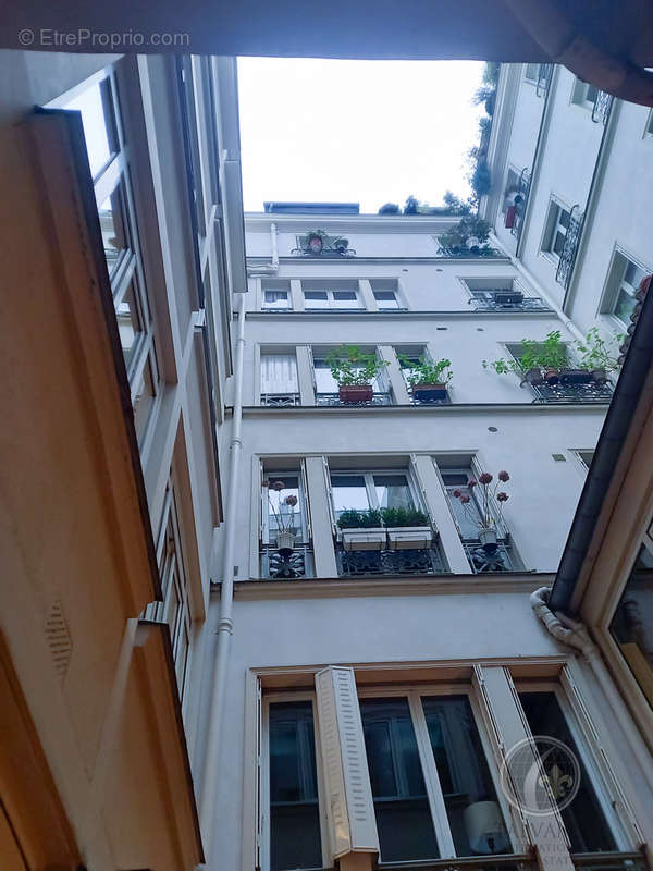 Appartement à PARIS-9E