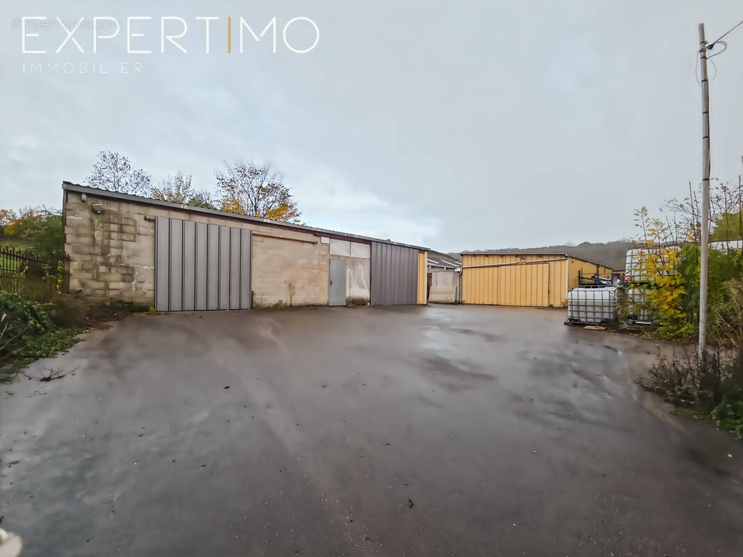 Parking à CRIEL-SUR-MER