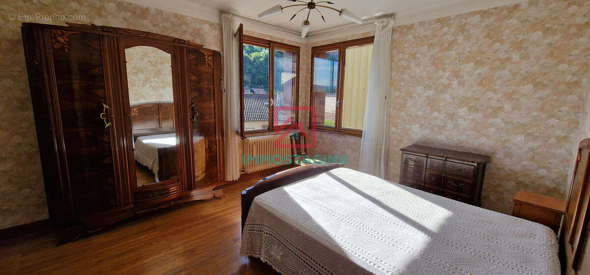 Maison à CAMARES