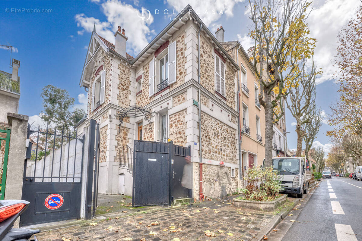 Maison à LE PERREUX-SUR-MARNE