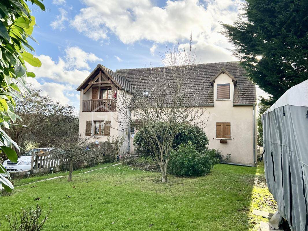 Maison à COULOMMIERS