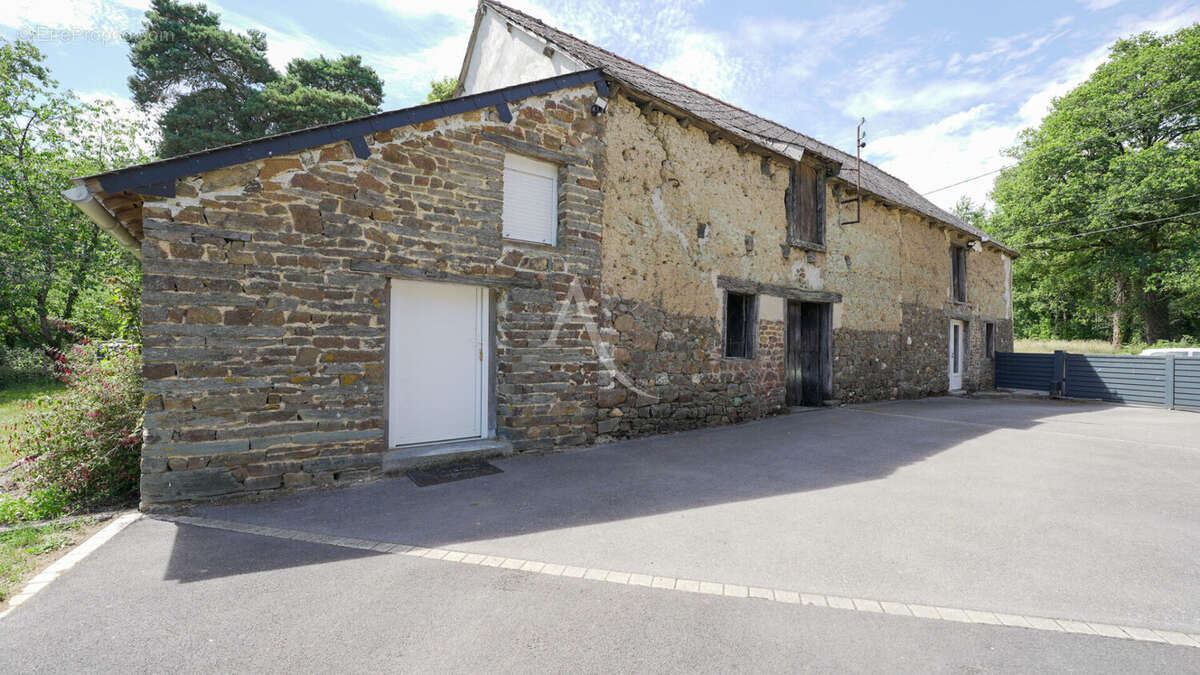 Maison à GUILLIERS