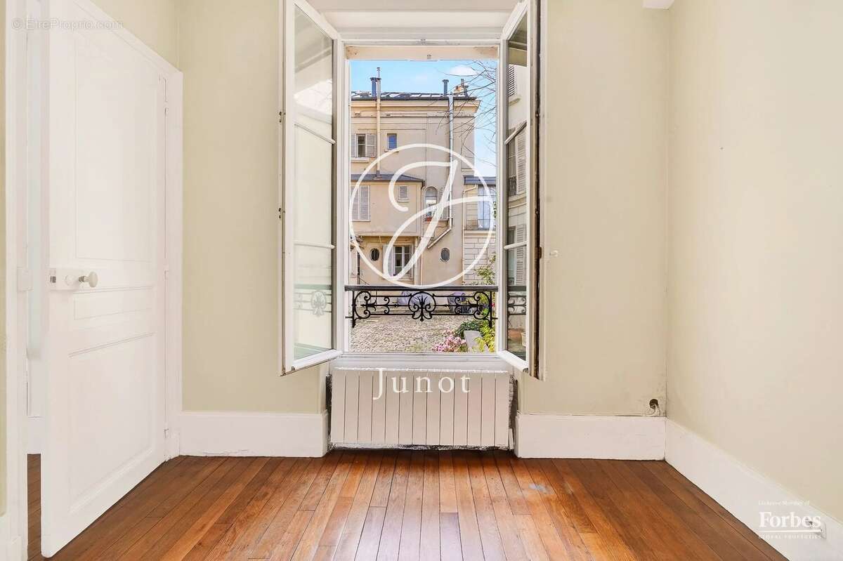 Appartement à VERSAILLES